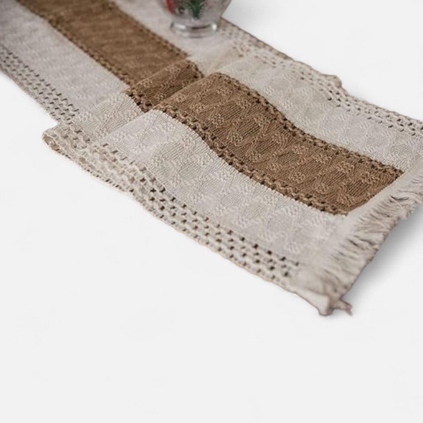 Chemin de table brun 