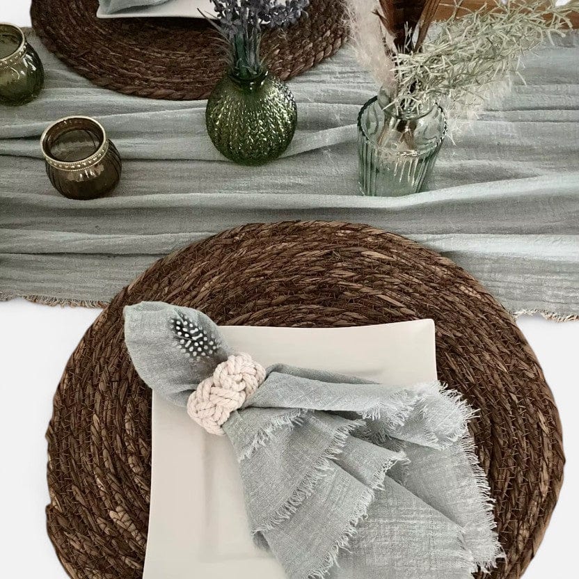 Chemin de table gaze de coton vert sauge